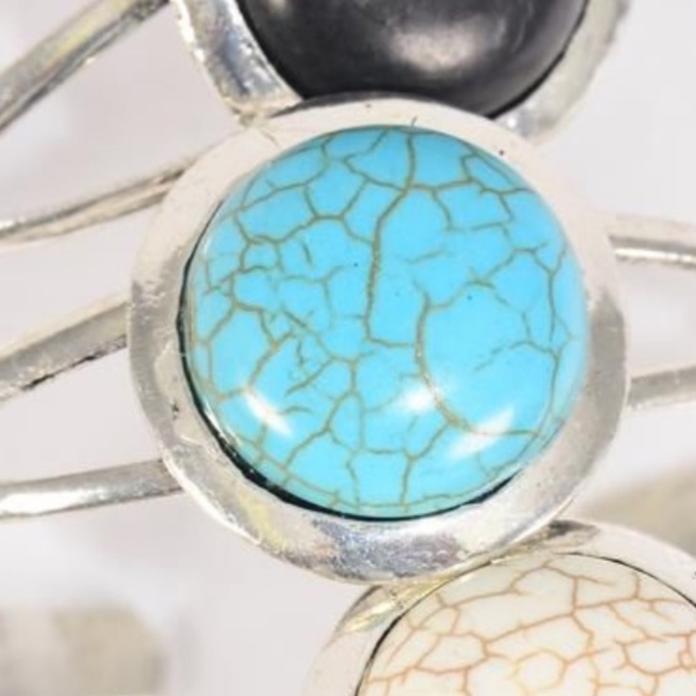 SOLD out ๐! ๐ฅNWT cuff bracelet SALE - Picture 2 of 6